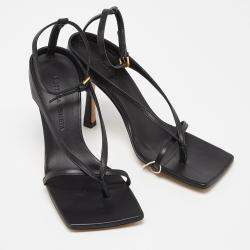 Pre Owned Bottega Veneta Leather Ankle Strap Thong Sandals 35