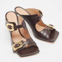 مملوكة مسبقًا صندل سلايد بوتيغا فينيتا سترتش بني بإبزيم مقاس 36