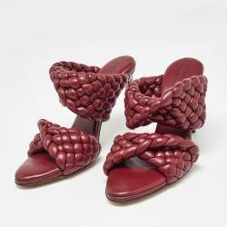 Pre Owned Bottega Veneta Burgundy Quilted Leather Bv Curve Slide Sandals Size 36
