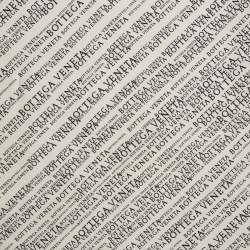 مملوكة مسبقًا وشاح بوتيغا فينيتا حرير مطبوع شعار كامل أبيض