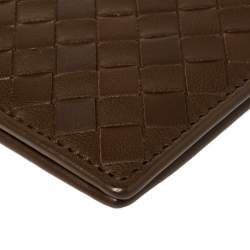 Pre Owned Bottega Veneta Brown Intrecciato Leather Passport Holder 