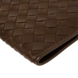 Pre Owned Bottega Veneta Brown Intrecciato Leather Passport Holder 