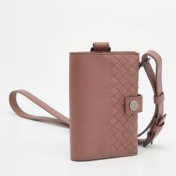 Bottega Veneta Mauve Intrecciato Leather Passport Holder