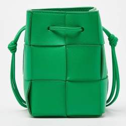 Pre Owned Bottega Veneta Green Intrecciato Leather Mini Cassette Bucket Bag