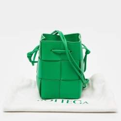 Pre Owned Bottega Veneta Green Intrecciato Leather Mini Cassette Bucket Bag
