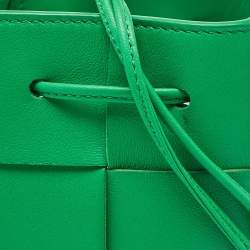 Pre Owned Bottega Veneta Green Intrecciato Leather Mini Cassette Bucket Bag