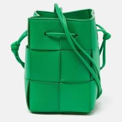 Pre Owned Bottega Veneta Green Intrecciato Leather Mini Cassette Bucket Bag