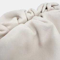 مملوكة مسبقًا Bottega Veneta Butter Calf Pouch