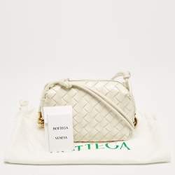 Pre Owned Bottega Veneta White Intrecciato Patent Leather Mini Loop Shoulder Bag