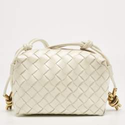 Pre Owned Bottega Veneta White Intrecciato Patent Leather Mini Loop Shoulder Bag