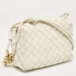 Pre Owned Bottega Veneta White Intrecciato Patent Leather Mini Loop Shoulder Bag