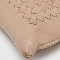 Pre Owned Bottega Veneta Beige Intrecciato Leather Zip Wristlet Pouch