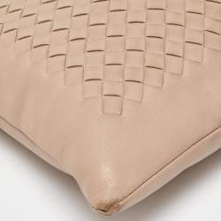 Pre Owned Bottega Veneta Beige Intrecciato Leather Zip Wristlet Pouch