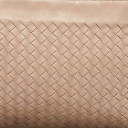 Pre Owned Bottega Veneta Beige Intrecciato Leather Zip Wristlet Pouch