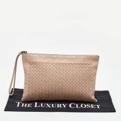 Pre Owned Bottega Veneta Beige Intrecciato Leather Zip Wristlet Pouch