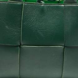 مملوكة مسبقًا Bottega Veneta Dark Green Intreccio Leather Small Arco Tote