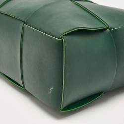 مملوكة مسبقًا Bottega Veneta Dark Green Intreccio Leather Small Arco Tote