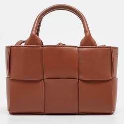 مملوكة مسبقًا Bottega Veneta Brown Intrecciato Leather Candy Arco Tote