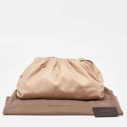 Pre Owned Bottega Veneta Beige Leather Classic Pouch Clutch