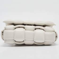 مملوكة مسبقًا Bottega Veneta White Padded Leather Cassette Shoulder Bag