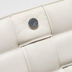 مملوكة مسبقًا Bottega Veneta White Padded Leather Cassette Shoulder Bag