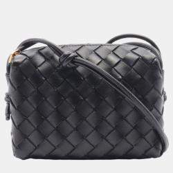 Bottega Veneta Black Leather Intrecciato Loop Camera Bag