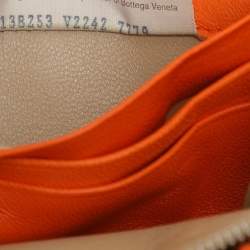 مملوكة مسبقًا محفظة بوتيغا فينيتا سحاب جلد براءات إنتريشياتو برتقالي