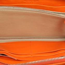 مملوكة مسبقًا محفظة بوتيغا فينيتا سحاب جلد براءات إنتريشياتو برتقالي