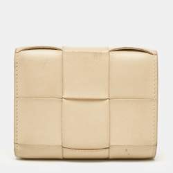 Bottega Veneta Beige Leather Intrecciato Cassette Zip Trifold Wallet