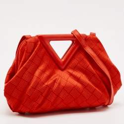 مملوكة مسبقًا Bottega Veneta Red Increcciato Fabric Small The Point Triangle Bag