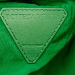 Pre Owned Bottega Veneta Green Terrycloth Fabric Classic The Pouch Clutch