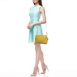 Pre Owned حقيبة كروس بوتيغا فينيتا نوديني جلد انترشياتو بيج داكنة بسحاب مزدوج