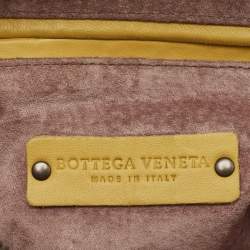 Pre Owned حقيبة كروس بوتيغا فينيتا نوديني جلد انترشياتو بيج داكنة بسحاب مزدوج