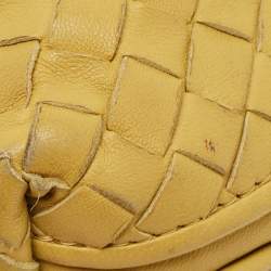 Pre Owned حقيبة كروس بوتيغا فينيتا نوديني جلد انترشياتو بيج داكنة بسحاب مزدوج