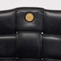 Pre Owned Bottega Veneta Black Leather Classic Cassette Padded Shoulder Bag