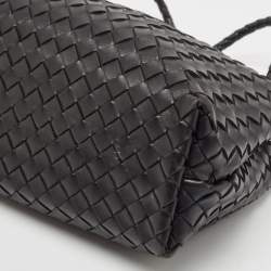 Pre Owned Bottega Veneta Black Intrecciato Leather Medium Andiamo Top Handle Bag