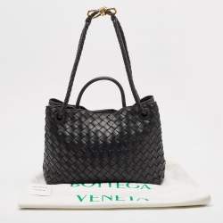 Pre Owned Bottega Veneta Black Intrecciato Leather Medium Andiamo Top Handle Bag