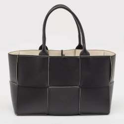 Pre Owned Bottega Veneta Black Intreccio Leather Small Arco Tote