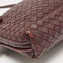 مملوكة مسبقًا حقيبة كروس بوتيغا فينيتا نوديني جلد إنترشياتو أحمر داكن