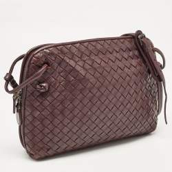 مملوكة مسبقًا حقيبة كروس بوتيغا فينيتا نوديني جلد إنترشياتو أحمر داكن