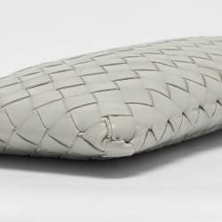 Pre Owned Bottega Veneta Grey Intrecciato Leather Zip Pochette