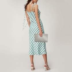 Pre Owned Bottega Veneta Grey Intrecciato Leather Zip Pochette