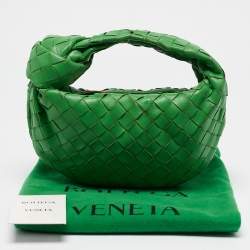مملوكة مسبقًا Bottega Veneta Green Intrecciato Leather Mini Jodie Hobo