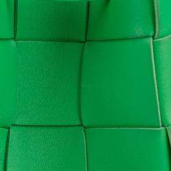 Bottega Veneta Small Parakeet Intrecciato Leather Cassette Bucket Shoulder Bag