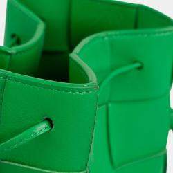 Bottega Veneta Small Parakeet Intrecciato Leather Cassette Bucket Shoulder Bag