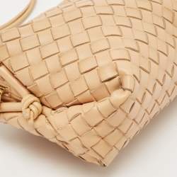 مملوكة مسبقًا Bottega Veneta Beige Intrecciato Leather Small Loop Camera Bag