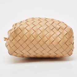 مملوكة مسبقًا Bottega Veneta Beige Intrecciato Leather Small Loop Camera Bag