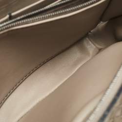 مملوكة مسبقًا حقيبة كروس بودي بوتيغا فينيتا جلد أنترشياتو بيج بسحاب مزدوج للكاميرا