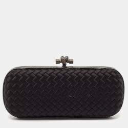 مملوكة مسبقًا Bottega Veneta Black Intrecciato Satin and Ayers Stretch Knot Clutch