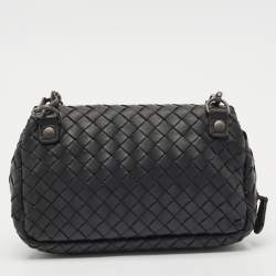 مملوكة مسبقًا Bottega Veneta Black Intrecciato Leather Flap Chain Crossbody Bag